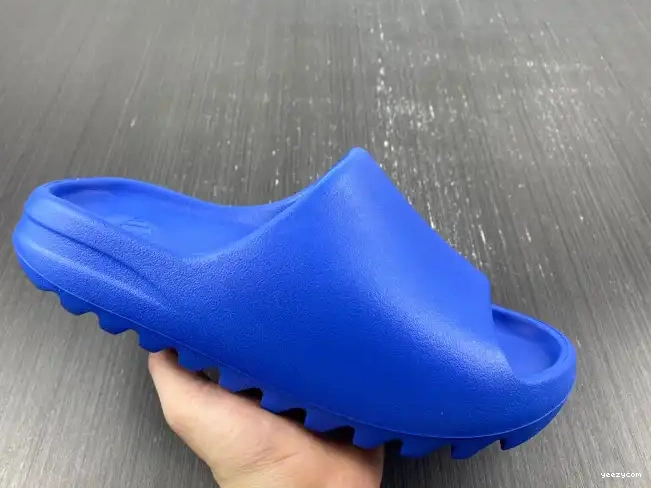 Azure Adidas Slide ID4133 Yeezy 0504